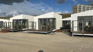Cabanas direct op het strand