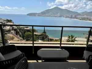 Exclusive Luxury Villa in Dukley Gardens