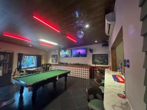 The Spicy Traveller Hotel, Hostel & Guesthouse