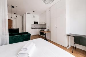 Rynek Jeżycki Homely Studio by BookingHost