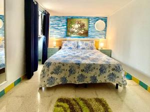 6 Ensuite Rooms, 100m from the Beach