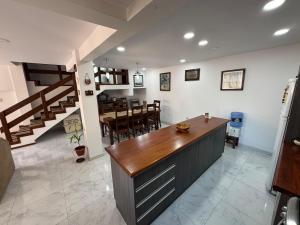 Casa con garaje privado