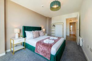 Stylish City Centre 2 Bed with Panoramic Views