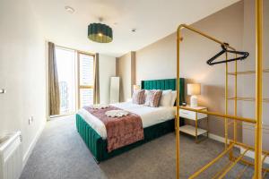 Stylish City Centre 2 Bed with Panoramic Views