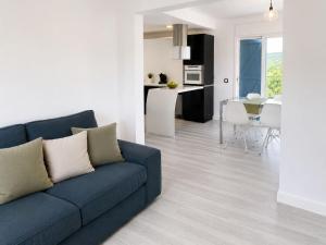 Paradise Silvia, Detached villa with private pool near Sitges