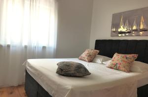 Azure Suite Lokva Sea View Apartment Near Beach