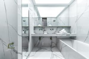 Chic 2-Bedroom Haven