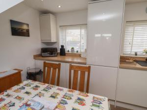 22 Longstone Park
