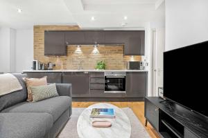 Central Soho 1-Bed - Brick Kitchen - Sleeps 4