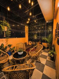 Keshari stay inn Roof top cafe 1 km from kashi vishwanath
