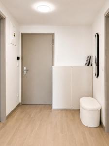 SunsetSkylineApartment