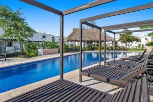 Modern 3-bedroom, 2-bath Home, Pool, Playground