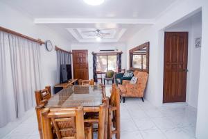 Gandrielle Home