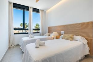Luxury Penthouse Pool & Terraces