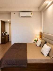 The Beige Room Near ExpoMart, Pari Chowk, Fortis Hospital