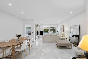 Beachfront Luxury Apartment with Private Pool
