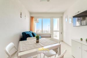 Lido degli Estensi Fronte Mare e Balcone