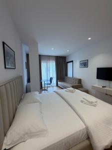 Eki Studio City Center