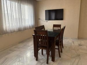 Apartment in downtown Corniche-Hilton & TGV station