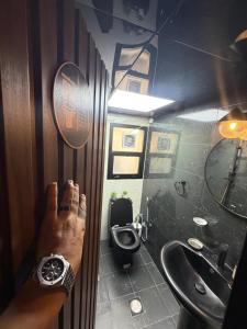 استوديو الكرامة