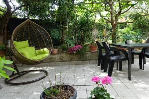 Suzys botanica