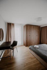 Targowa Luxury 3-Bedroom Apartment - Free Parking