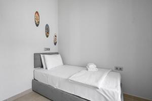 Hanioti Beachfront Escape by Luxlikehome