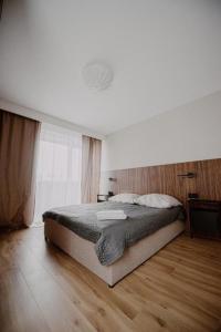 Targowa Luxury 3-Bedroom Apartment - Free Parking