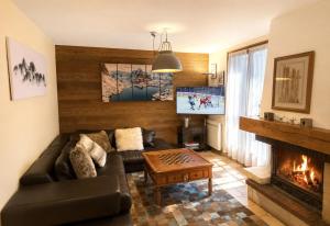 Chalet des Grémiloups, Jacuzzi and Mont-Blanc view