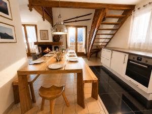 Chalet des Grémiloups, Jacuzzi and Mont-Blanc view