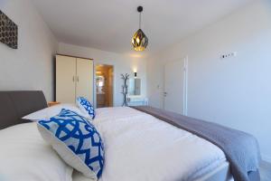 Vineyard oaza-Deluxe Apartments with Swimming pool