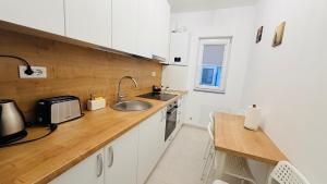Diana Apartments