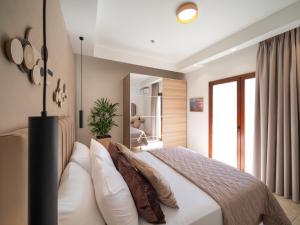 Old Town 7 min - Free Airport Pickup - 6BR Villa