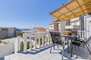 Apartments Villa Mavi Novalja Center