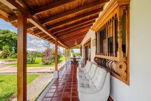 Casa campestre con piscina y jacuzzi en Pereira