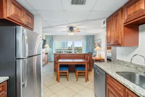 Tropic Sun Towers - 2 Bedroom
