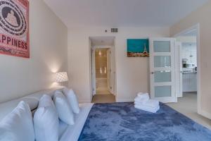 2 Bedroom Apartment located in Washington Dcs Penn Quarter
