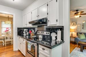 Large Yard & Fire Pit! Pet-Friendly Home in Ladson