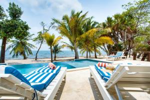Picture-Perfect 2-Bedroom Oceanfront Home w Pool