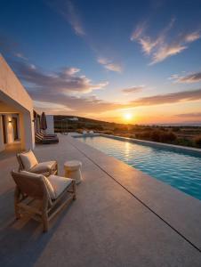 Faragas Hill Harmony Villa