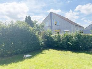 Bungalow in Breskens near Beach & Pool