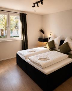 Design Apartment 6 am Titisee mit Kamin, E-Ladestation, Balkon, Top Lage