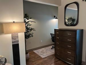 Downtown Suite with Balcony