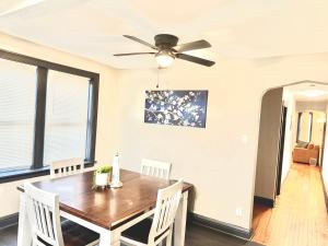 Modern 1BR Near Midway - CTA Train - Golf Nearby