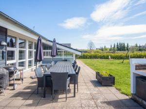 14 person holiday home in Ebeltoft-By Traum