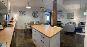 Preston Beach tranquil holiday home