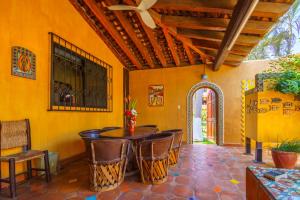Hotel Casamar Suites