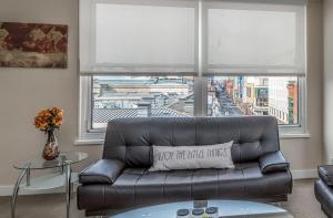 2 Bedroom Apartment located in Washington Dcs Penn Quarter