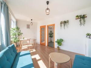 Large Antwerp City Center Apartments 2BB NS