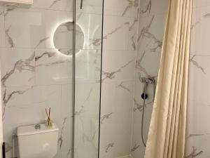 Duplex avec balcon à 2 min de la plage - FR-1-482-103